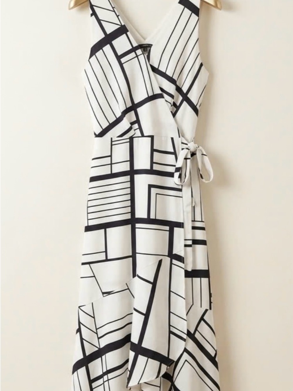 Banana Republic Factory Black & White Geometric Midi Wrap Dress
